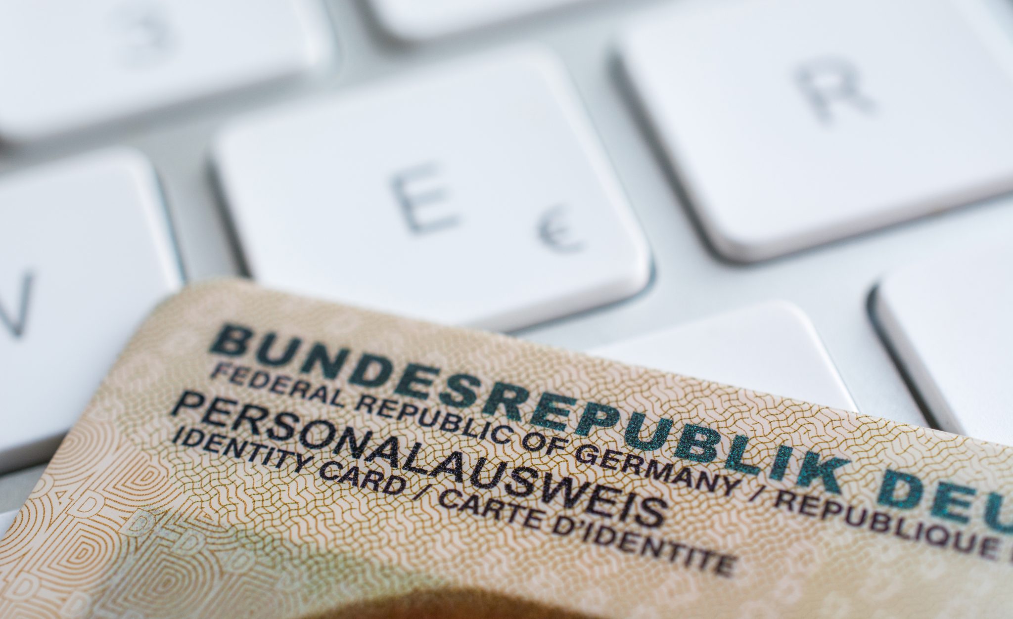 Personalausweis Verloren Neu Beantragen Kosten Personalausweis verloren: Was Sie jetzt sofort tun müssen und wie Sie